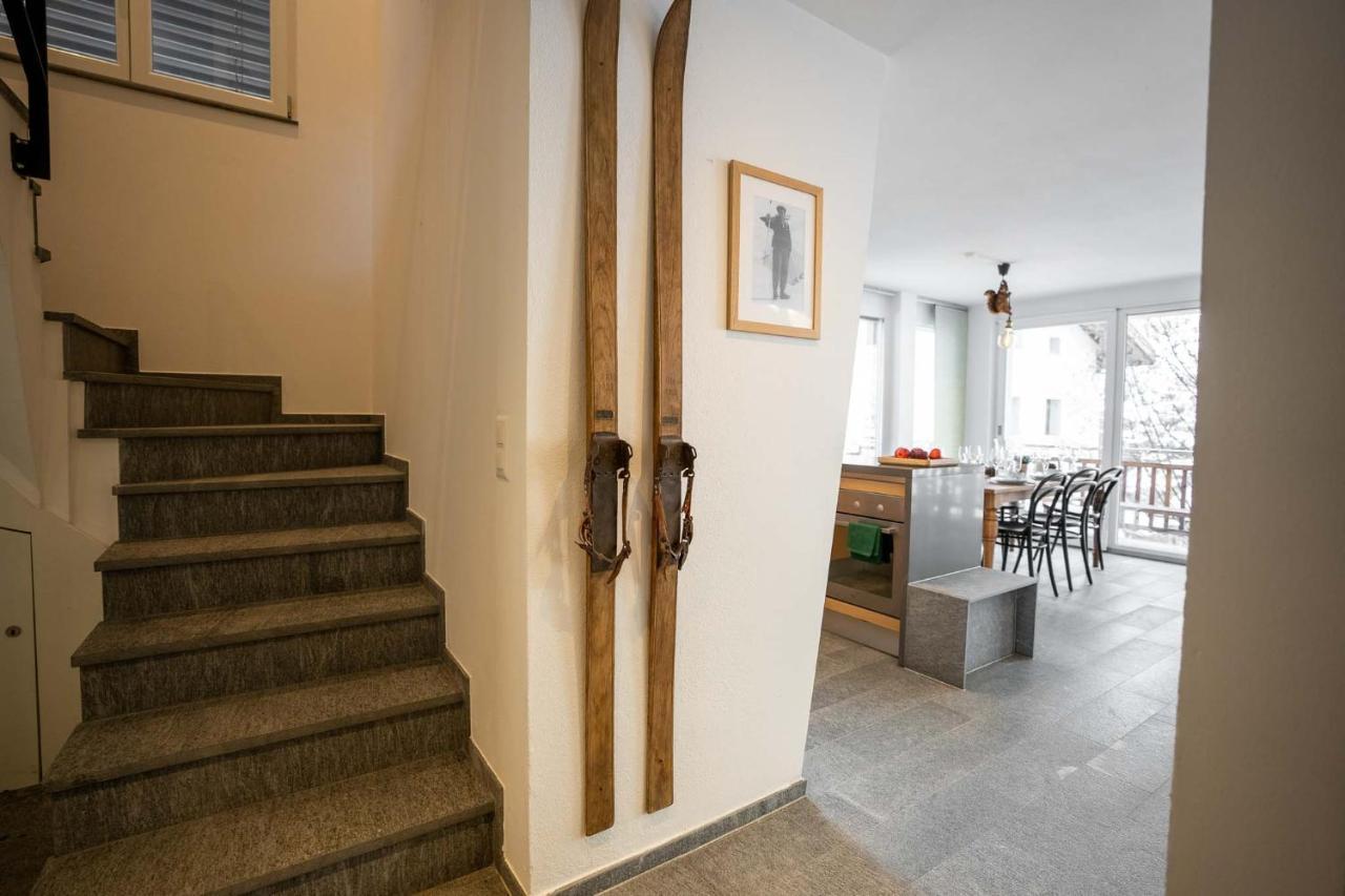 Modern Apartment With Matterhorn View Церматт Экстерьер фото