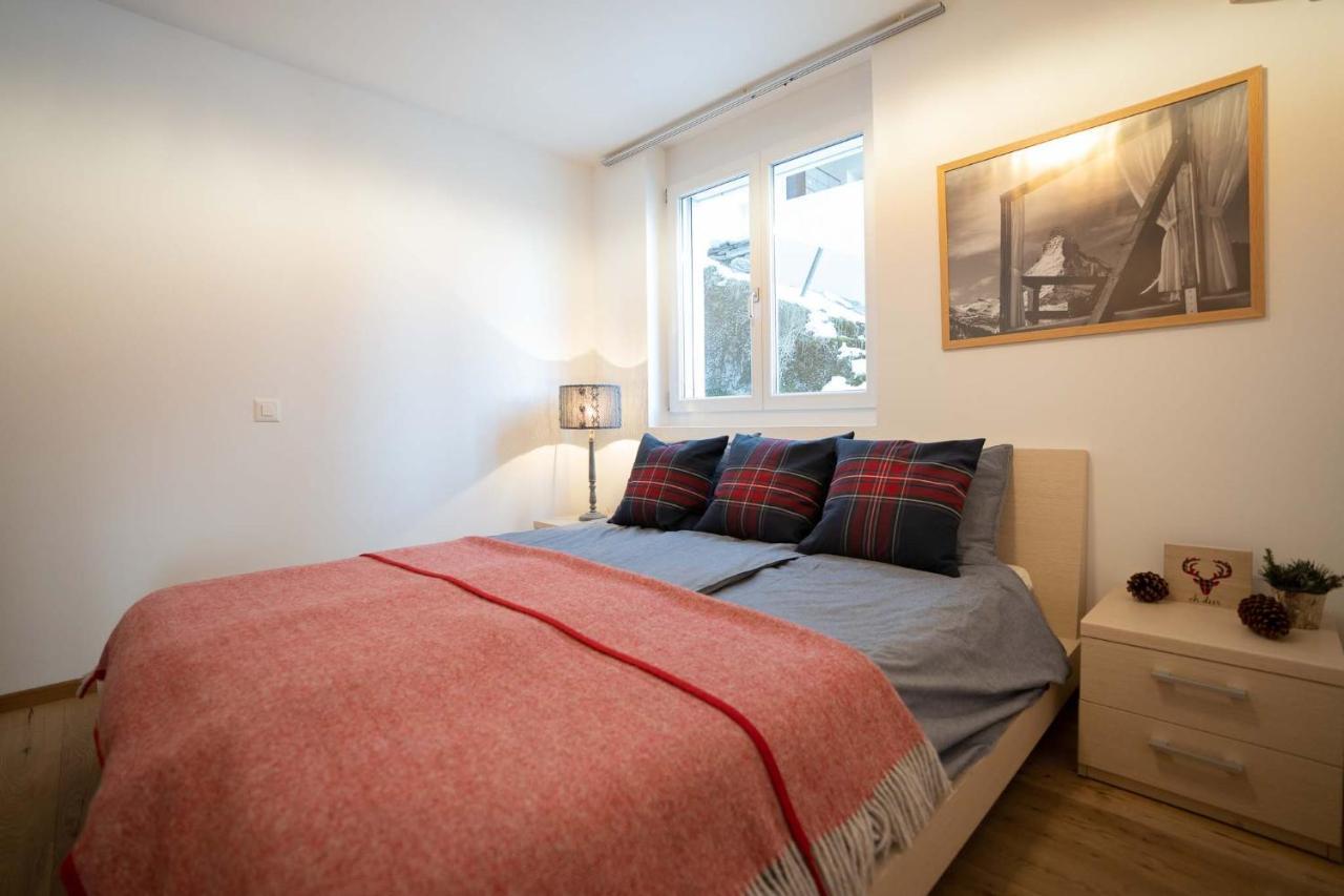 Modern Apartment With Matterhorn View Церматт Экстерьер фото
